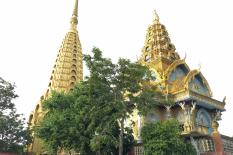 Battambang Sightseeing-tours - sampouv-pagoda-hilltop-view.jpg